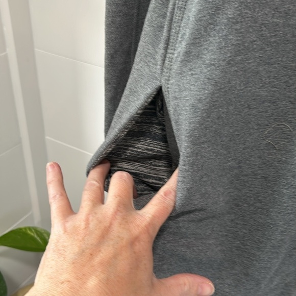 Lululemon Savasana Wrap Gray Jacket in Coal Open Sweater Gray Strata Stripe 6 - Picture 10 of 11